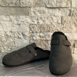 Kenkoh Chiba Reflexology Clogs